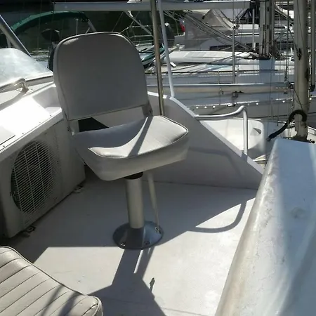 Blue Fin 2 *